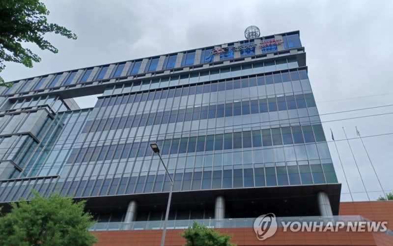 해병<b>특검</b> 조사불응 한기붕 前극동방송 사장 내달 13일 증인신문