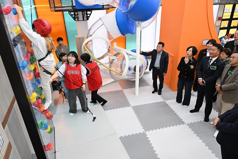 â, 'HAPPY700 '  
[â .Ǹ  DB ]