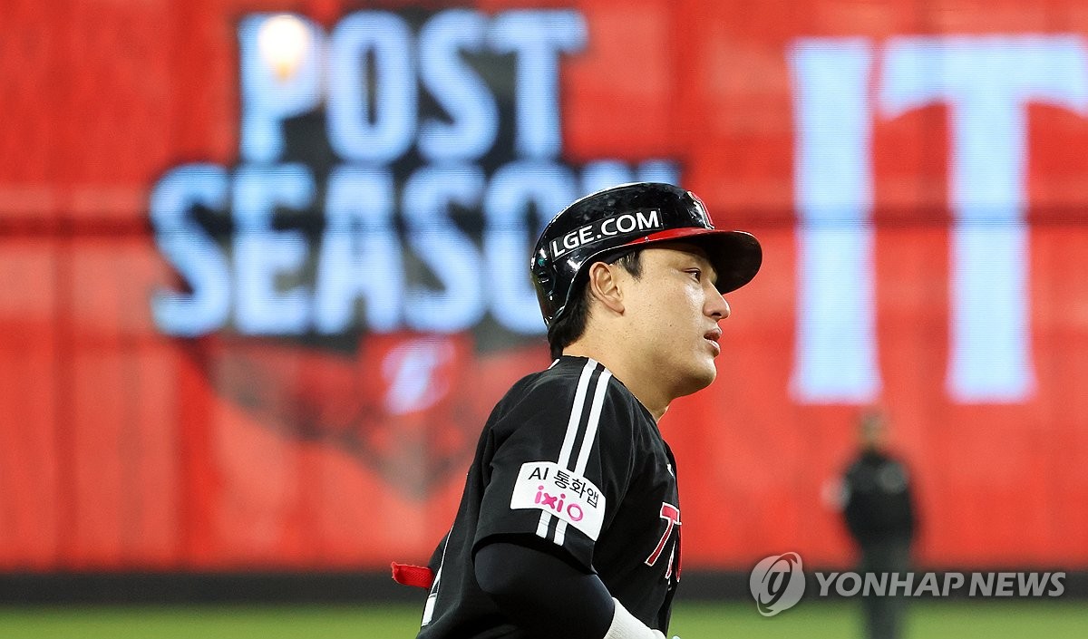 걸리면 넘긴다…<b>LG</b>에 '<b>우승</b> 향기' 불어넣은 9회 박동원 투런포