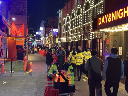 10월 31일 핼러윈을 맞은 서울 용산구 이태원 거리의 모습 [촬영 조윤희 수습기자]