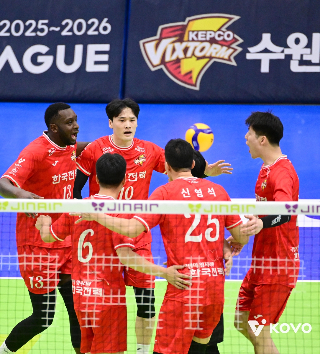 '베논 25점' <b>한국전력</b>, <b>삼성화재</b>에 3-1 역전승…3연패 탈출