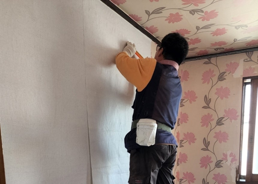 ͻ, ְ ְ 
[ͻ . Ǹ  DB ]