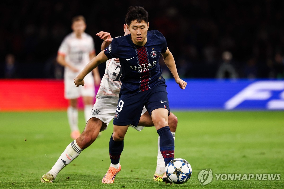 '<b>이강인</b> 첫 <b>도움</b>' PSG, '디아스 2골→퇴장' <b>뮌헨</b>에 1-2 패배