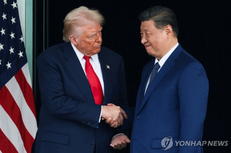 <b>트럼프</b>, 對中<b>관세</b> 10%P <b>인하</b> 행정명령 서명…10일부터 시행