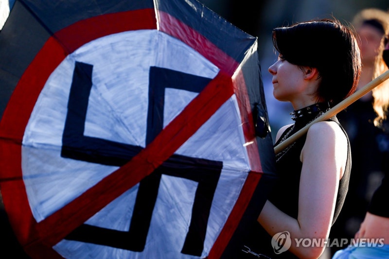 독일서 인간 피로 쓴 나치 상징 낙서 무더기 발견…“수사 중”