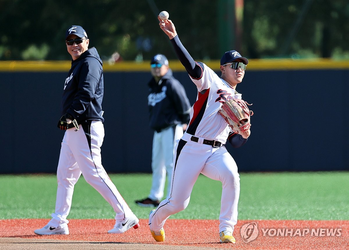 <b>류지현</b> 감독 "<b>체코</b> 1차전 '2번' 안현민이 포인트…wRC+ 주목"