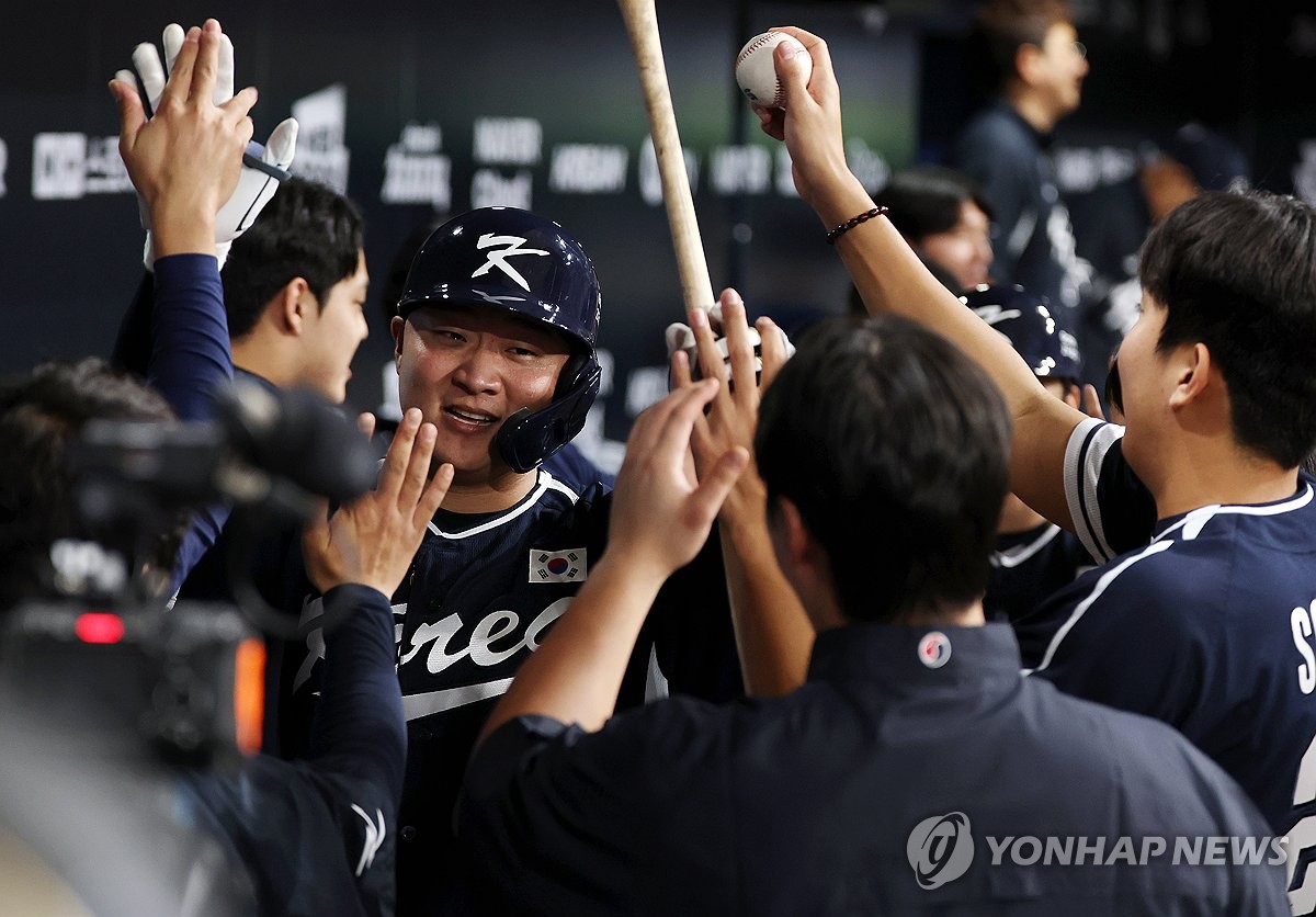 <b>야구대표팀</b>, <b>체코</b>와 2차 평가전서 11-1 대승…17안타 폭발