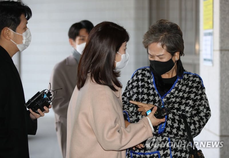 <b>손혜원</b>, SBS '<b>목포 투기 의혹</b>' 보도 손해배상 소송 1심 패소