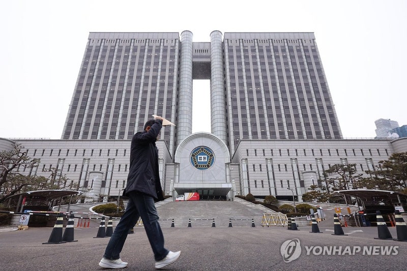 '<b>대장동</b> 2심' 고법 형사6부로 <b>재배당</b>…'李선거법 무죄' <b>재판부</b>