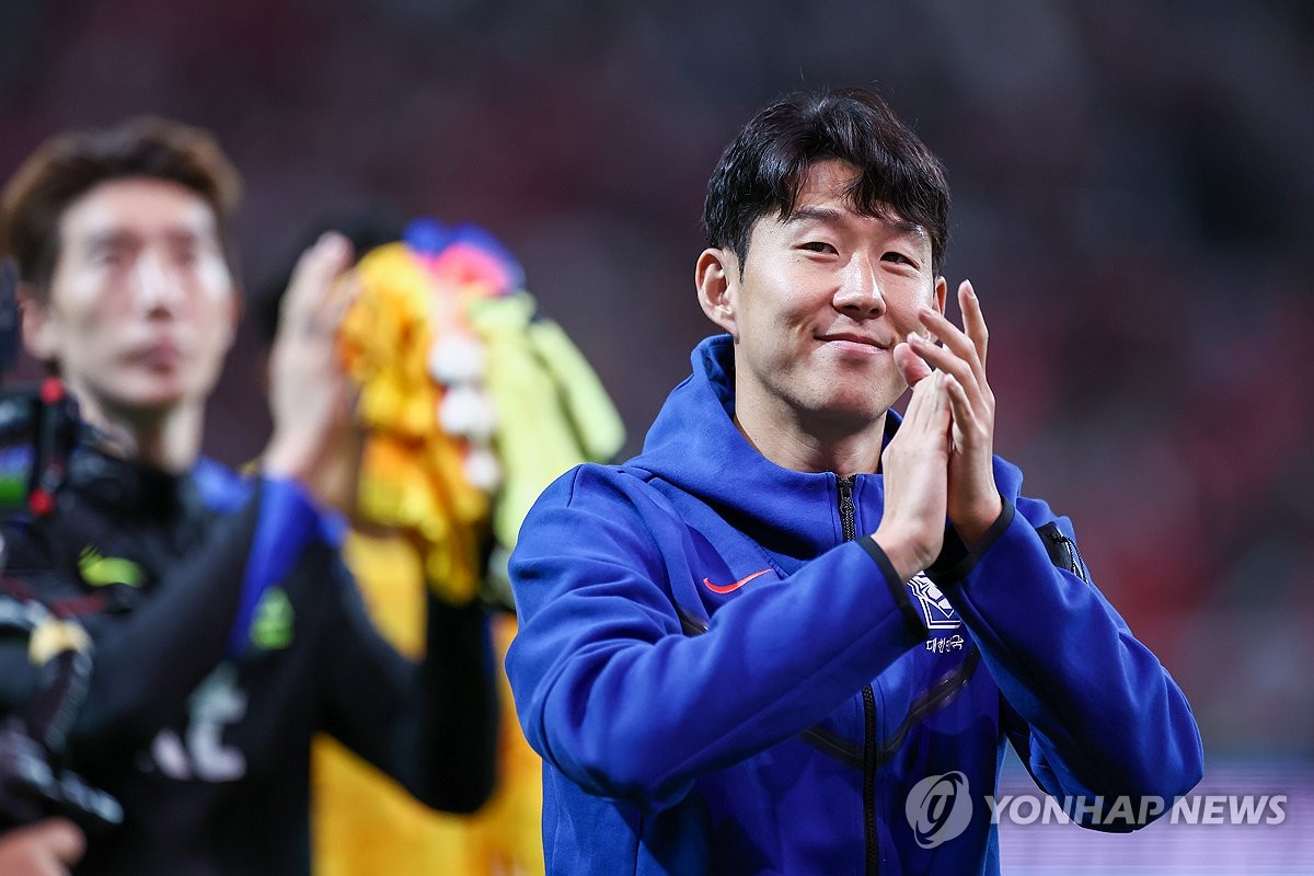 [수능] '캡틴' <b>손흥민</b>도 수험생 응원…"부담 대신 자신에 대한 믿음만"