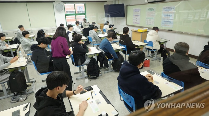 [<b>수능</b>] 경남 1교시 <b>결시율</b> 8.18％…지난해보다 소폭 <b>감소</b>