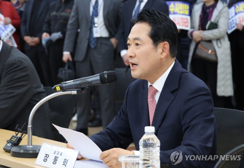장동혁 "<b>이재명</b> 정권과 협치·대화 불가…강하게 싸울 때"