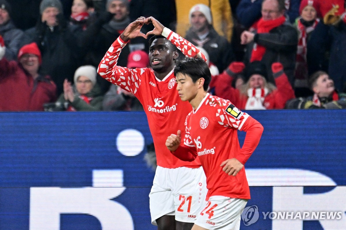 <b>마인츠</b>, 호펜하임과 1-1 비겨…GK 첸트너 선방쇼