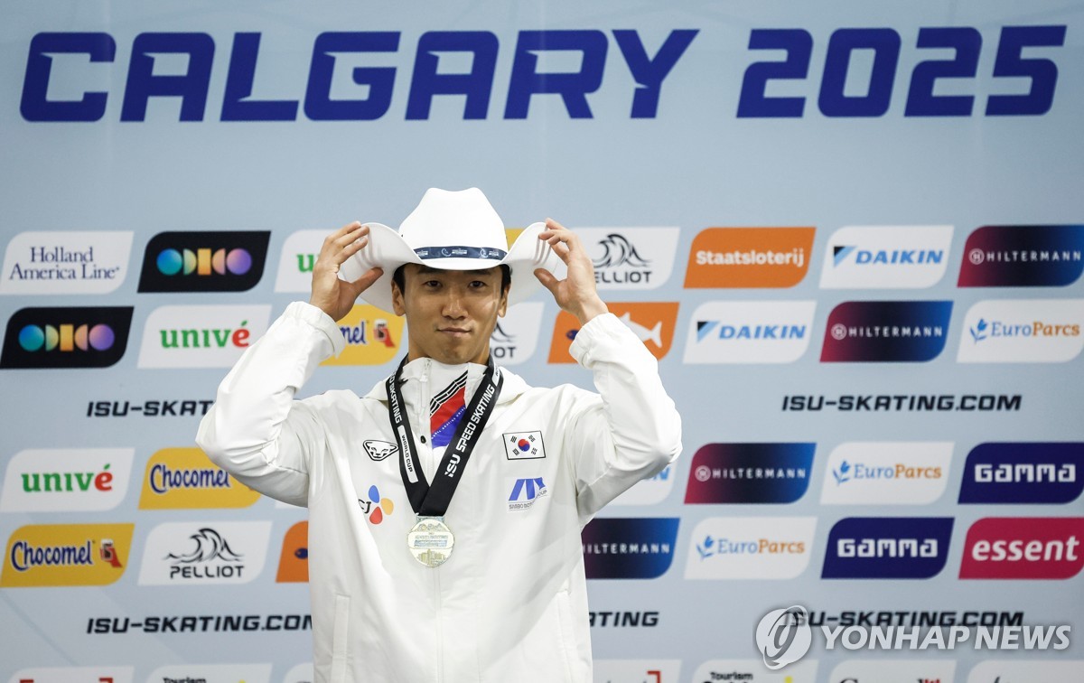 빙속 <b>김준호</b>, <b>월드컵</b> 2차 대회 남자 500ｍ 1차레이스 금빛 질주