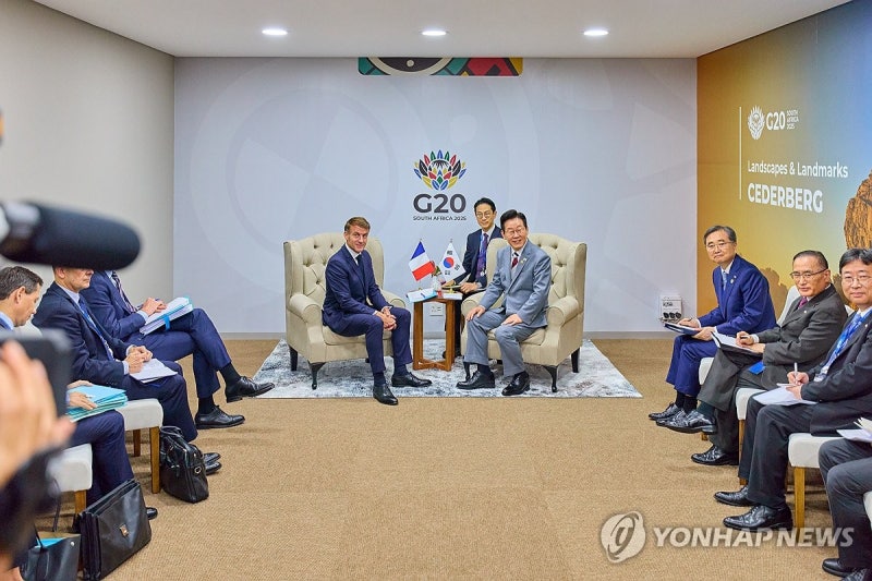 李대통령 "전략적 동반자 관계 격상되길"…마크롱 "<b>AI</b> 등 협력"(종합)