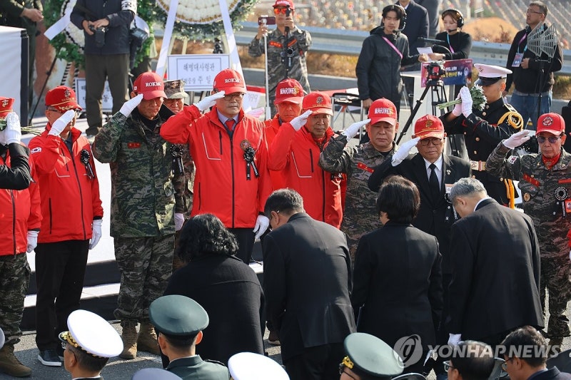 <b>연평도 포격전</b> 15주년 전승 기념식…"위국헌신 잊지 않을 것"