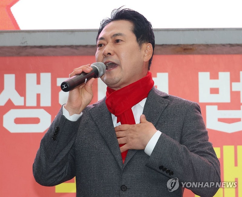 <b>장동혁</b> "<b>아스팔트 세력</b>이라 손가락질당하는 것 부끄럽지 않아"(종합)