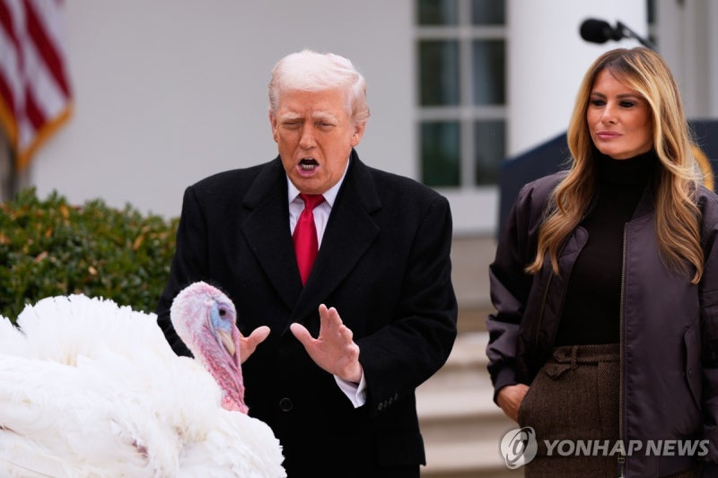 <b>트럼프</b> "우크라이나 종전 합의에 매우 가까워지고 있다"(종합)