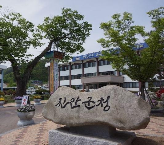 ȱû û
[ȱ . Ǹ  DB ]