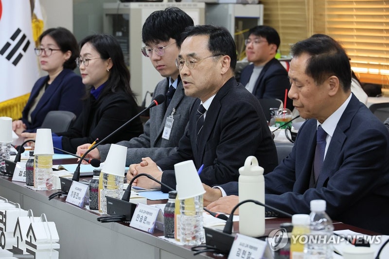 발언하는 <b>차정인</b> 국가<b>교육</b>위원장