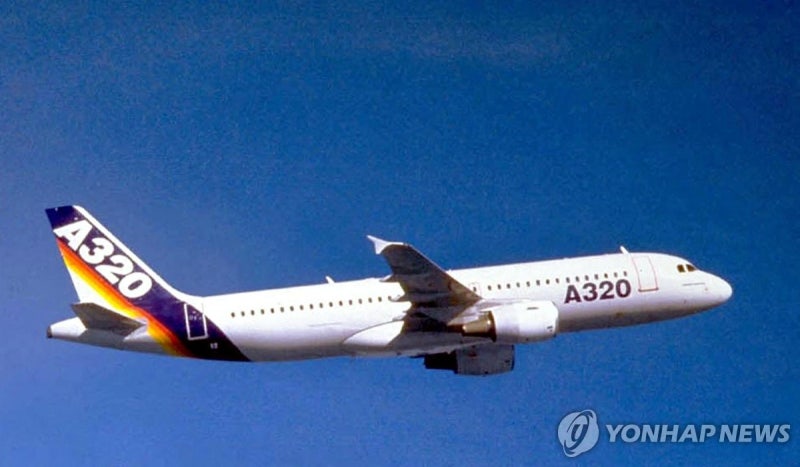 <b>에어버스 A320</b> '<b>급강하</b> 우려' 소프트웨어 <b>리콜</b>…항공대란 우려도