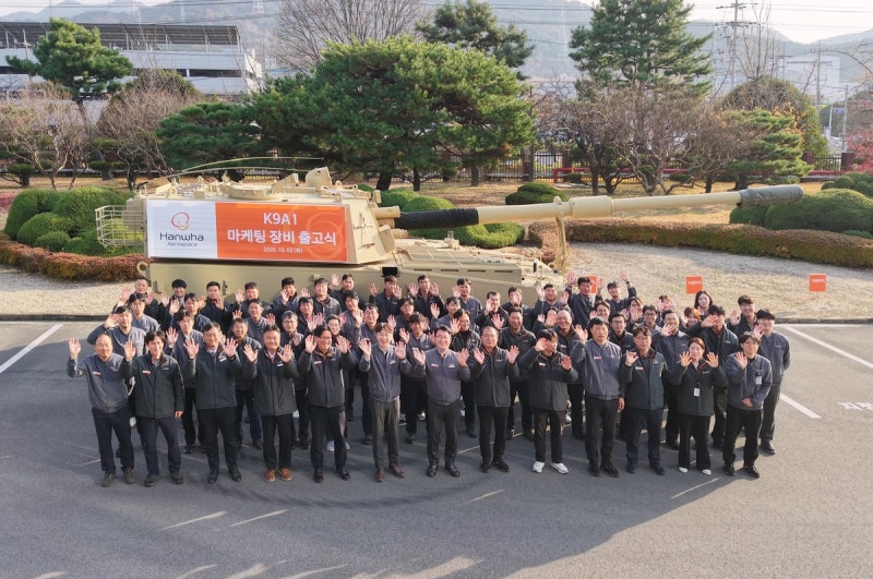 한화에어로, 국내 방산업계 첫 '<b>R&D</b>·마케팅용' K9 자체 보유