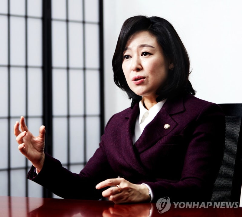 <b>정치자금법 위반</b> <b>황보승희</b> 전 의원, 징역형 집행유예 확정