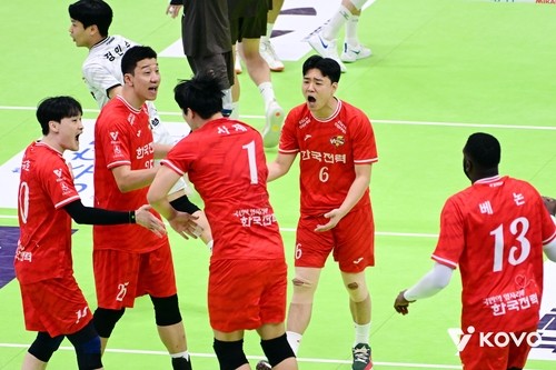 '<b>베논</b> 37점' <b>한국전력</b>, OK에 역전승…GS칼텍스는 3위로 도약(종합)