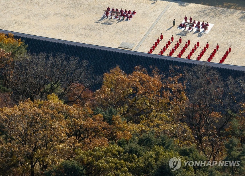 종묘 상황은?(서울=연합뉴스) 김성민 기자 = 종묘 인근 재개발을 두고 여야가 대립을 이어가고 있는 가운데 18일 서울 종로구 종묘 모습.2025.11.18 