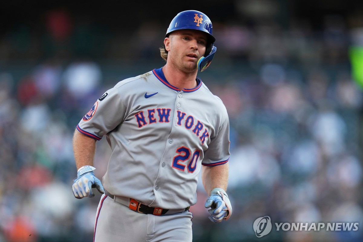 'FA 재수' 택한 <b>알론소</b>, <b>볼티모어</b>와 5년 2천272억원 초대형 <b>계약</b>