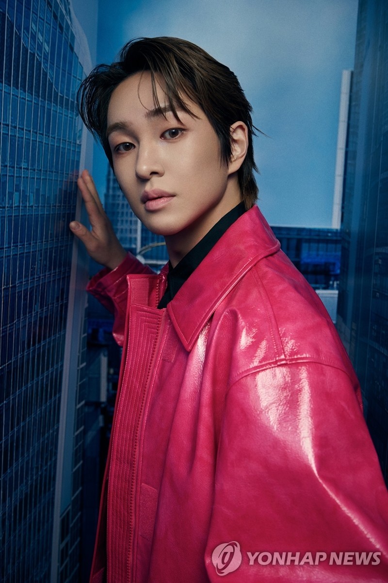 <b>온유</b>, 주사이모 관련 의혹에 "<b>피부 관리</b> 목적 병원 방문한 것"