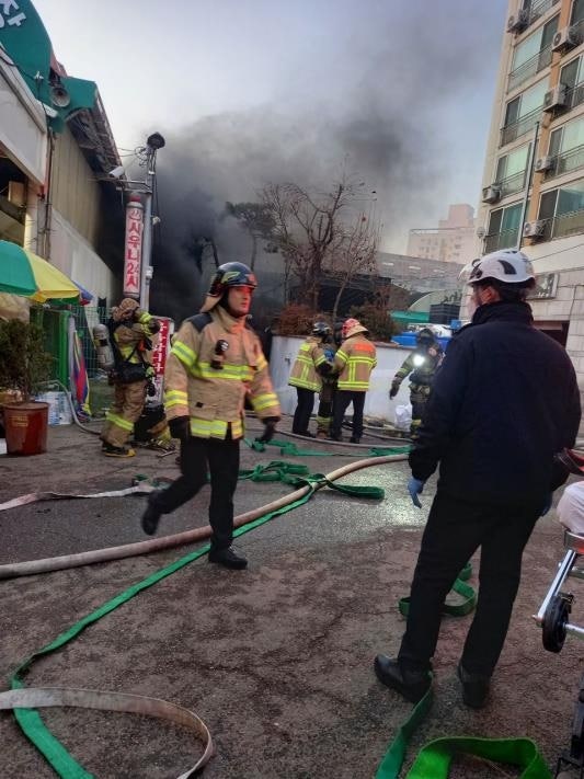 인천 <b>주상복합 지하주차장</b>서 불…"인명피해 확인 중"