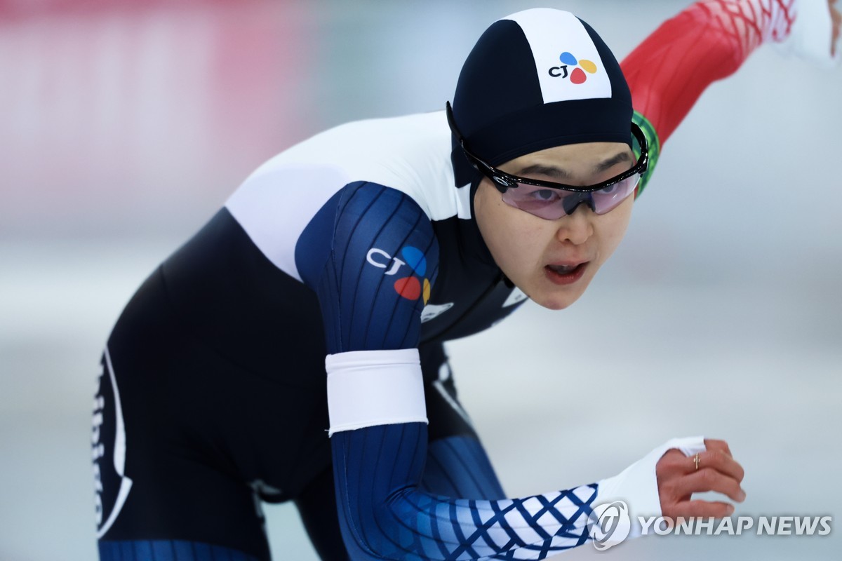 빙속 <b>김민선</b>, <b>월드컵</b> 4차 대회 <b>500ｍ 6위</b>…이나현은 10위