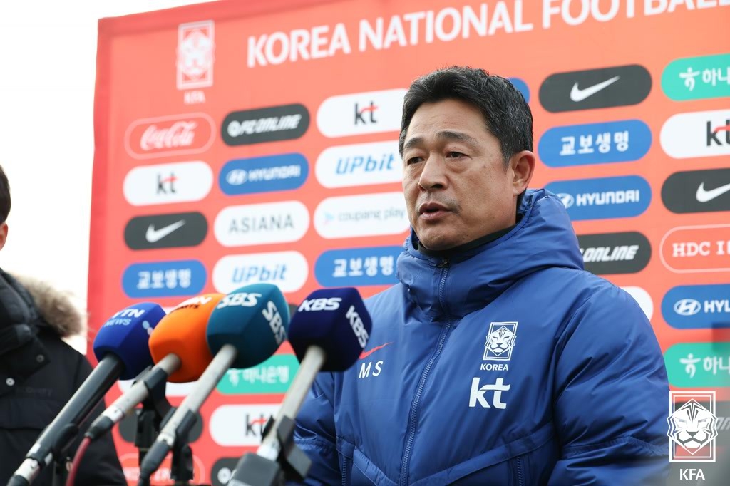 <b>아시안</b>게임 앞서 U-23 <b>아시안컵</b> 지휘하는 <b>이민</b>성 "<b>4강</b>은 가야"