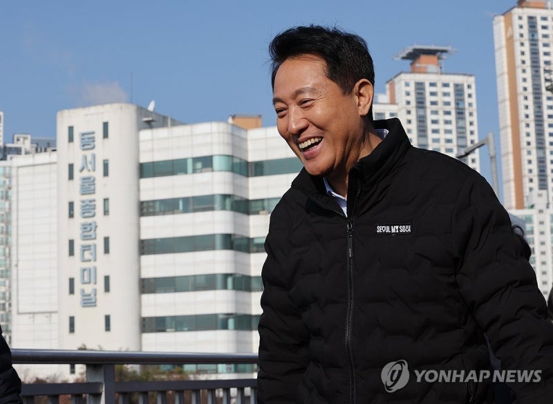 <b>오세훈</b>, 동서울터미널 찾아 "<b>강북 전성시대</b> 이끌 교통허브로"(종합)