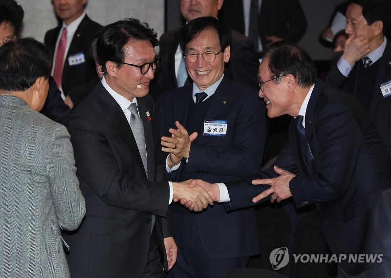 민주평통 초청 K-<b>국정설명회</b> 참석하는 <b>김민석</b> 국무총리