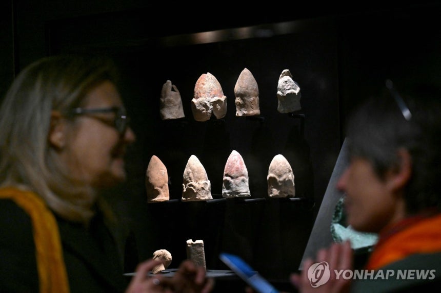 로마 지하철역에 전시된 유물들 [AFP 연합뉴스 자료사진.재배포 및 DB 금지]