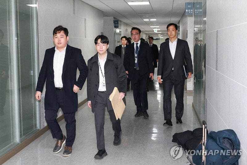 김건희특검, <b>김기현 의원실 압수수색</b> 착수