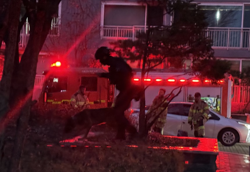 아파트에 출동한 경찰특공대 [촬영 박영민 수습기자]