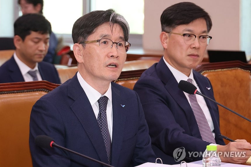 오동운 공수처장(왼쪽)·이재승 차장(오른쪽) [연합뉴스 자료사진]