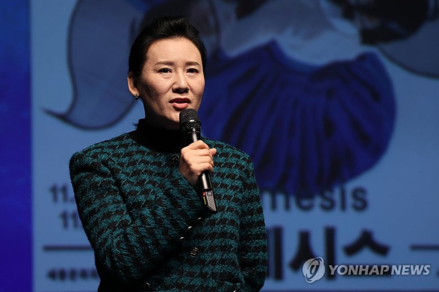 발표하는 윤혜정 단장 (서울=연합뉴스) 강민지 기자 = 윤혜정 서울시무용단장이 22일 서울 종로구 세종문화회관에서 열린 '2026 세종문화회관 사업발표회'에서 프로그램 발표를 하고 있다.2025.12.22 mjka