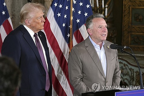 트럼프와 윗코프 특사
[AP=연합뉴스 자료사진 재판매 및 DB금지]