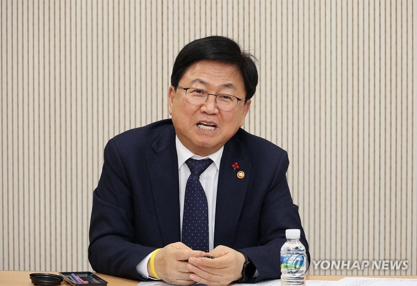 최교진 교육부 장관 자료사진