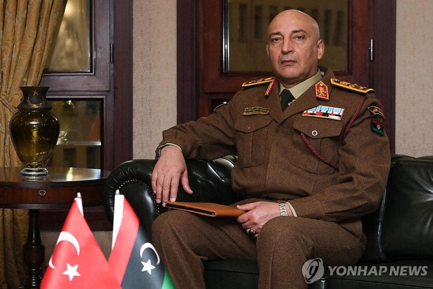 리비아 군 참모총장 알하다드 [AFP/튀르키예 국방부 제공 연합뉴스.재판매 및 DB 금지]