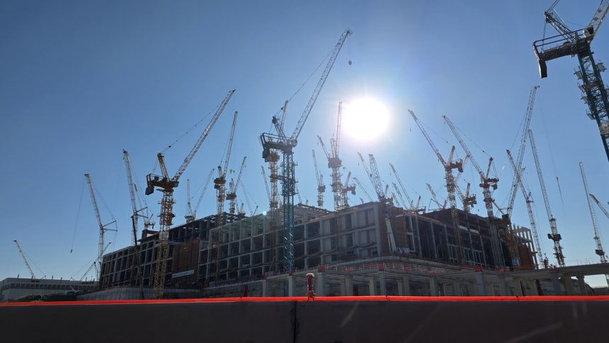 SK하이닉스 용인 클러스터 공사 현장 (용인=연합뉴스) 김민지 기자 = 지난 26일 찾은 SK하이닉스 용인 클러스터 공사 현장.첫 전진기지인 1기 팹 공사가 수십 대의 대형 크레인에 둘러싸여 한창 진행 중이다.2