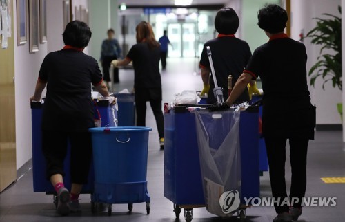 노동자들(기사 내용과 관련없음) [연합뉴스 자료사진]