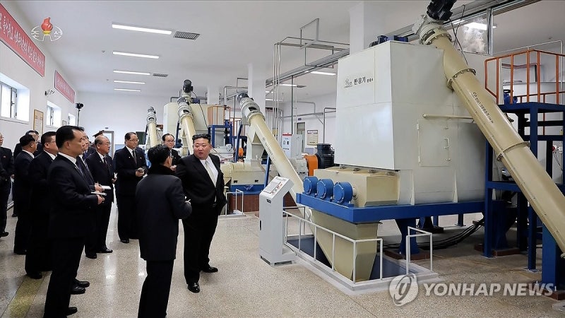 김정은 은산공장 준공식 참석