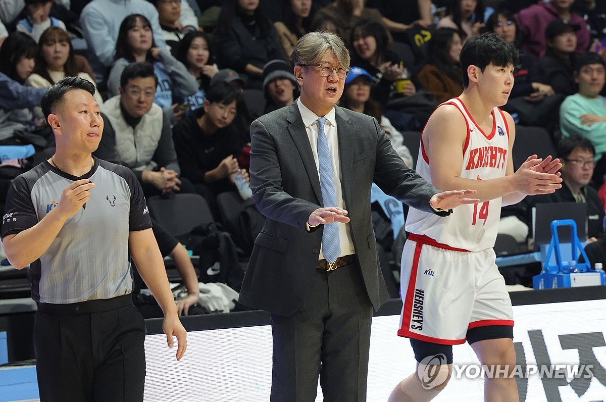 소노 손창환 감독의 작전과 조언