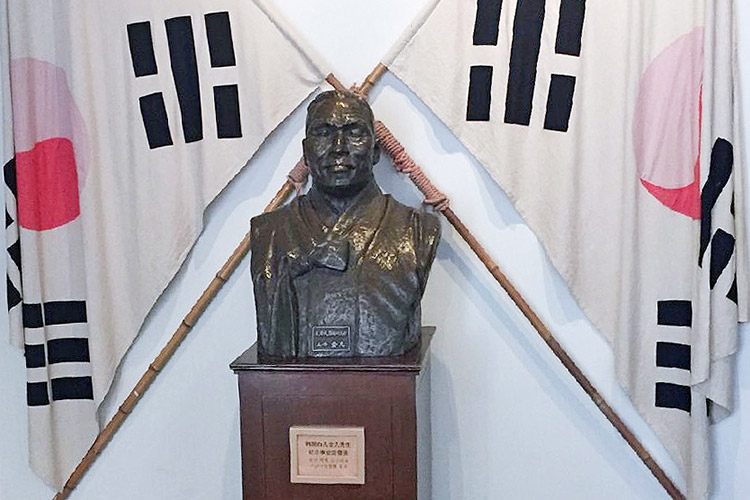 상하이 임시정부 청사의 김구 선생 흉상 [연합뉴스 자료사진. 재판매 및 DB금지]