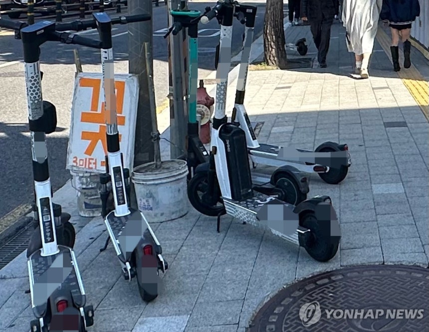 공유킥보드 사진은 본 기사 내용과 관련 없음.[연합뉴스 자료사진]